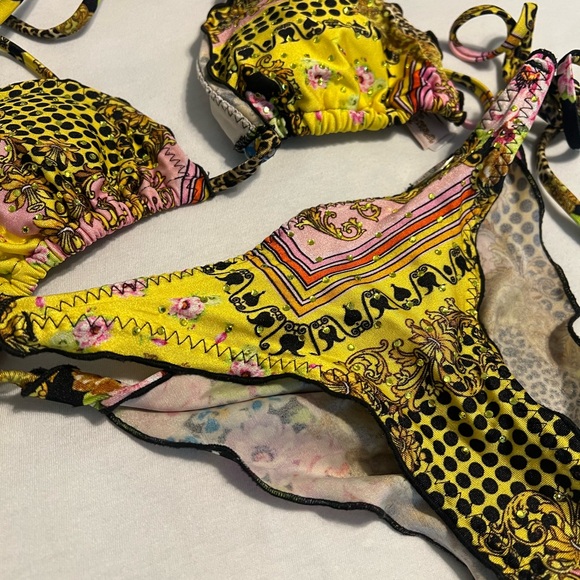Luli Fama Vibrant Yellow Patterned Bikini Set Size XS - Picture 3 of 11